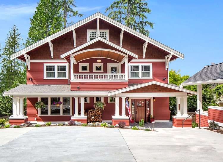 Beaver Lake Craftsman