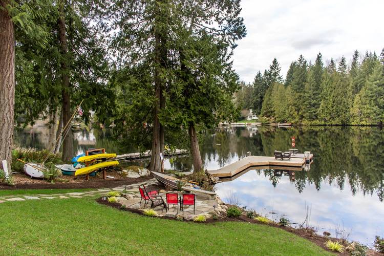 Beaver Lake Craftsman