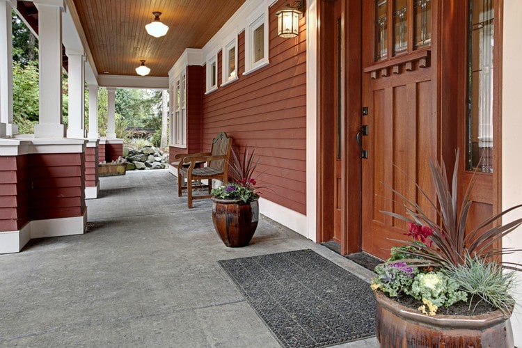 Beaver Lake Craftsman