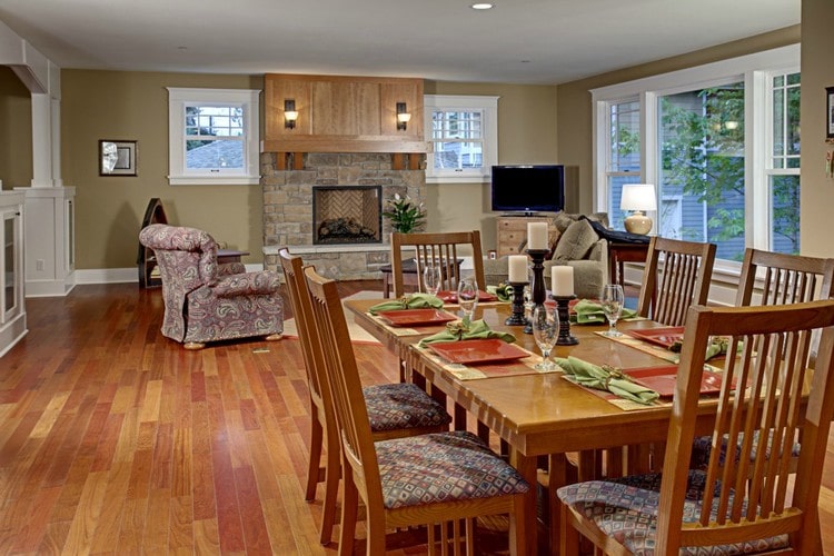 Beaver Lake Craftsman
