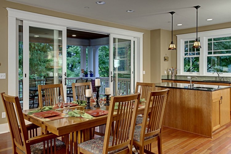 Beaver Lake Craftsman