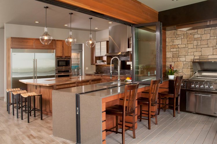 Lighthouse Contemporary