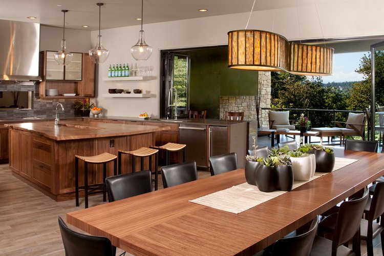 Lighthouse Contemporary