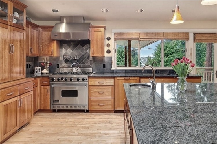 Mercer Island Kitchen & Living