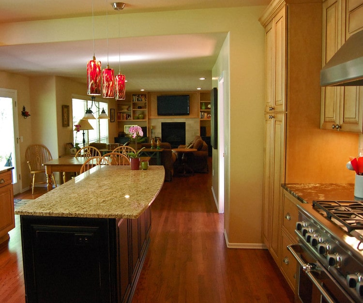 Cougar Mountain Kitchen