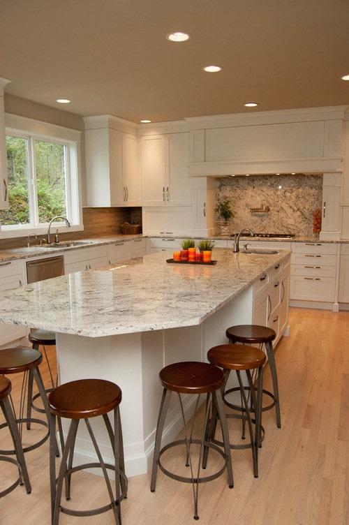 Ravensdale – Kitchen & Living