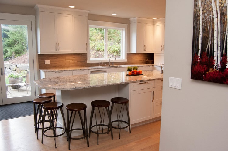 Ravensdale – Kitchen & Living