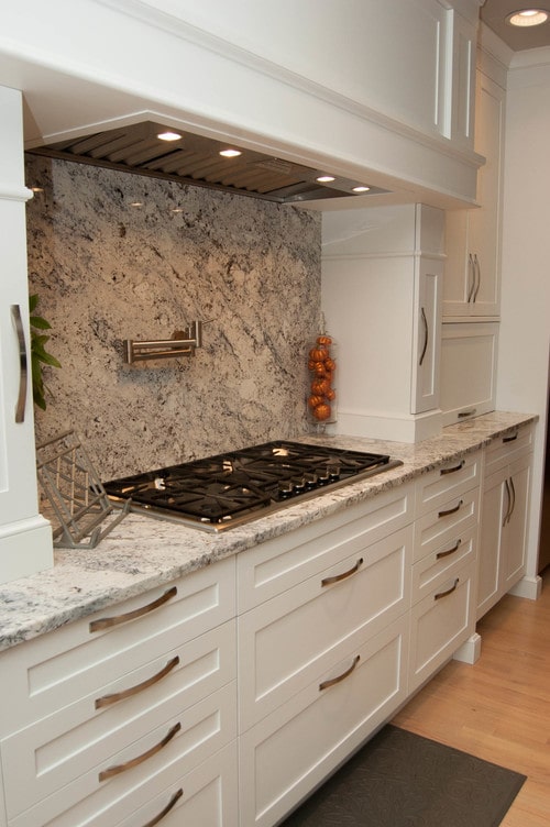Ravensdale – Kitchen & Living