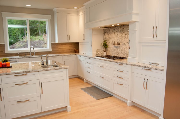 Ravensdale – Kitchen & Living